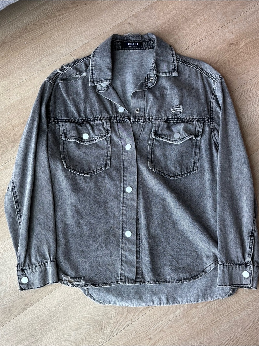 grey denim jacket distressed, off black (Blue B)